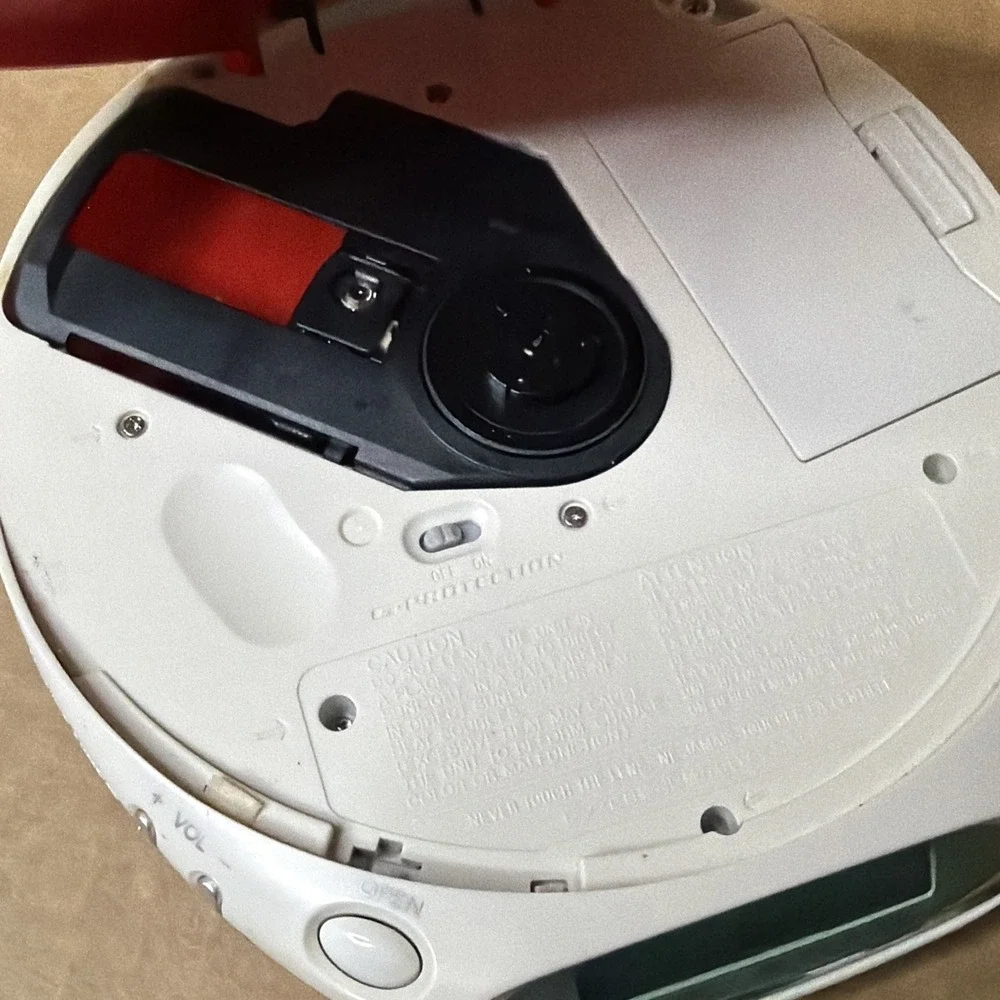 Sony D-EJ360 Red Cd Walkman Psyc G - Protection Portable For Parts Or repair